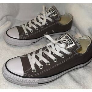 Converse Chuck Taylor All Star Low Tops in Charcoal